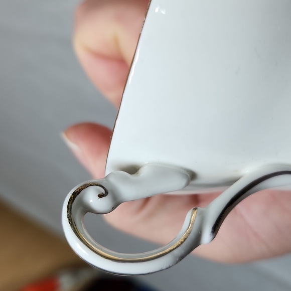 Regency English Bone China Teacup - Picture 10 of 10